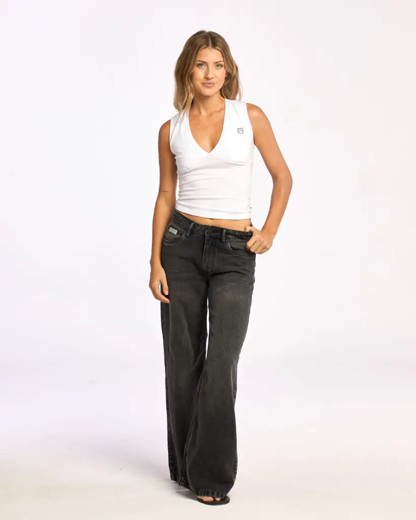 CYPRUS BLACK LOW RISE WIDE JEAN LD 