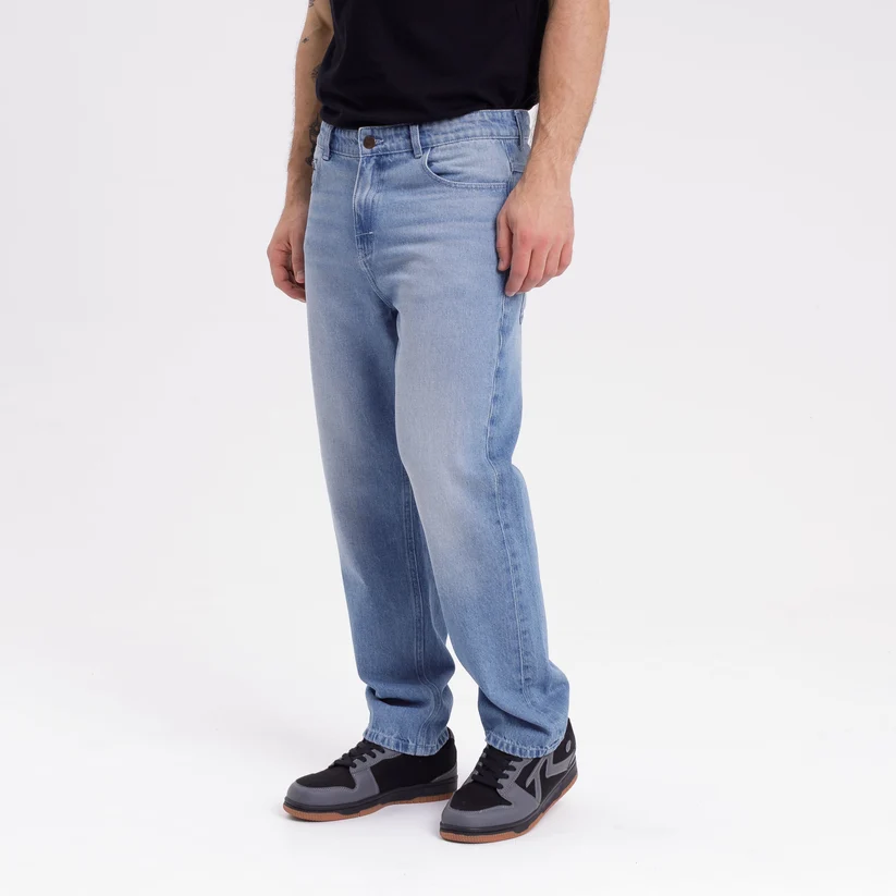 STEVEN STRAIGHT JEAN BIG